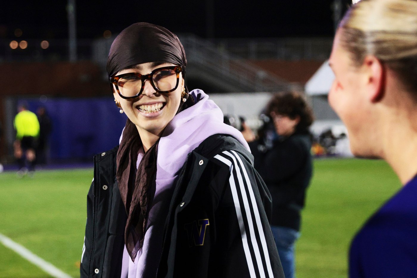 Washington women’s soccer goalkeeper Mia Hamant dies at 21 after kidney cancer battle | iNFOnews.ca