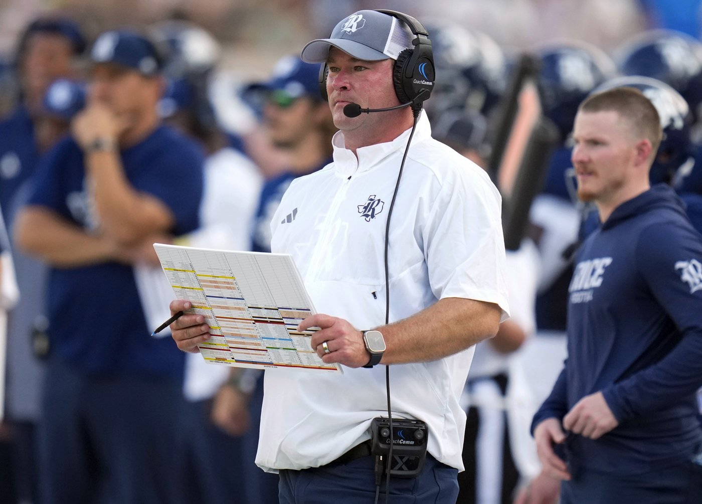Rice fires seventh-year coach Mike Bloomgren as program heads toward 10th straight losing season | iNFOnews.ca