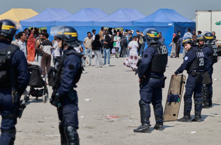 EU strikes migration deal for more deportations and detention centers abroad | iNFOnews.ca