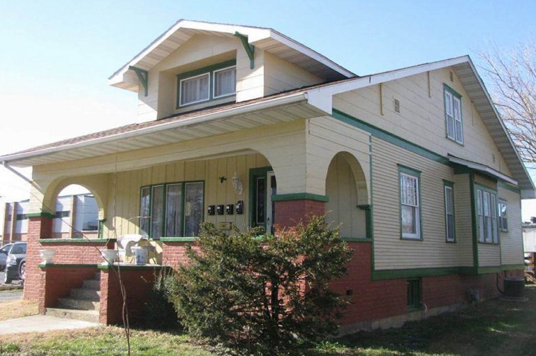 Before Beatlemania, George Harrison visited his sister in Illinois. The house is now for sale. | iNFOnews.ca