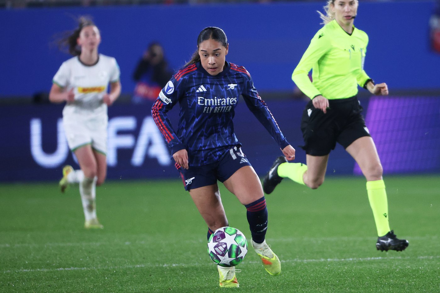 Titleholder Arsenal drawn on path to face Chelsea in Women's Champions League quarterfinals | iNFOnews.ca Titleholder Arsenal drawn on path to face Chelsea in Women's Champions League quarterfinals | iNFOnews.ca