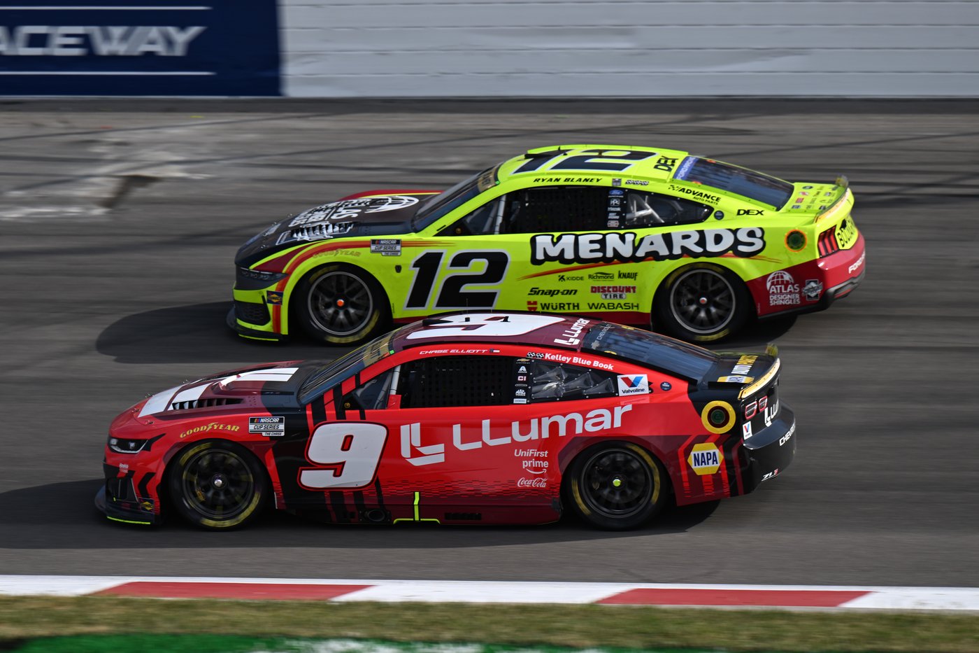 NASCAR star Blaney has moved on from his fight with Hocevar, even if his black eye is still there | iNFOnews.ca NASCAR star Blaney has moved on from his fight with Hocevar, even if his black eye is still there | iNFOnews.ca