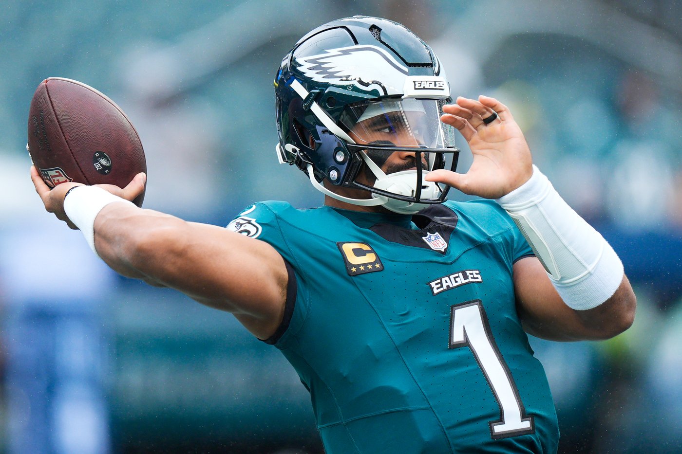With Jalen Hurts recovering from blood clots, Eagles must try and find path to playoffs without him | iNFOnews.ca