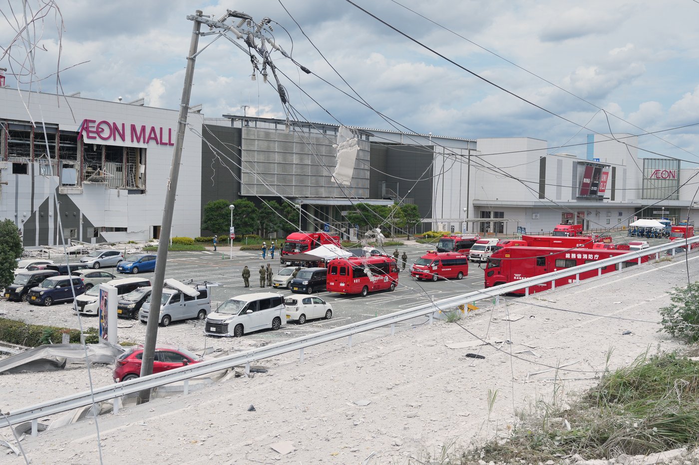Photos show the aftermath of a damaging earthquake in southwestern Japan | iNFOnews.ca