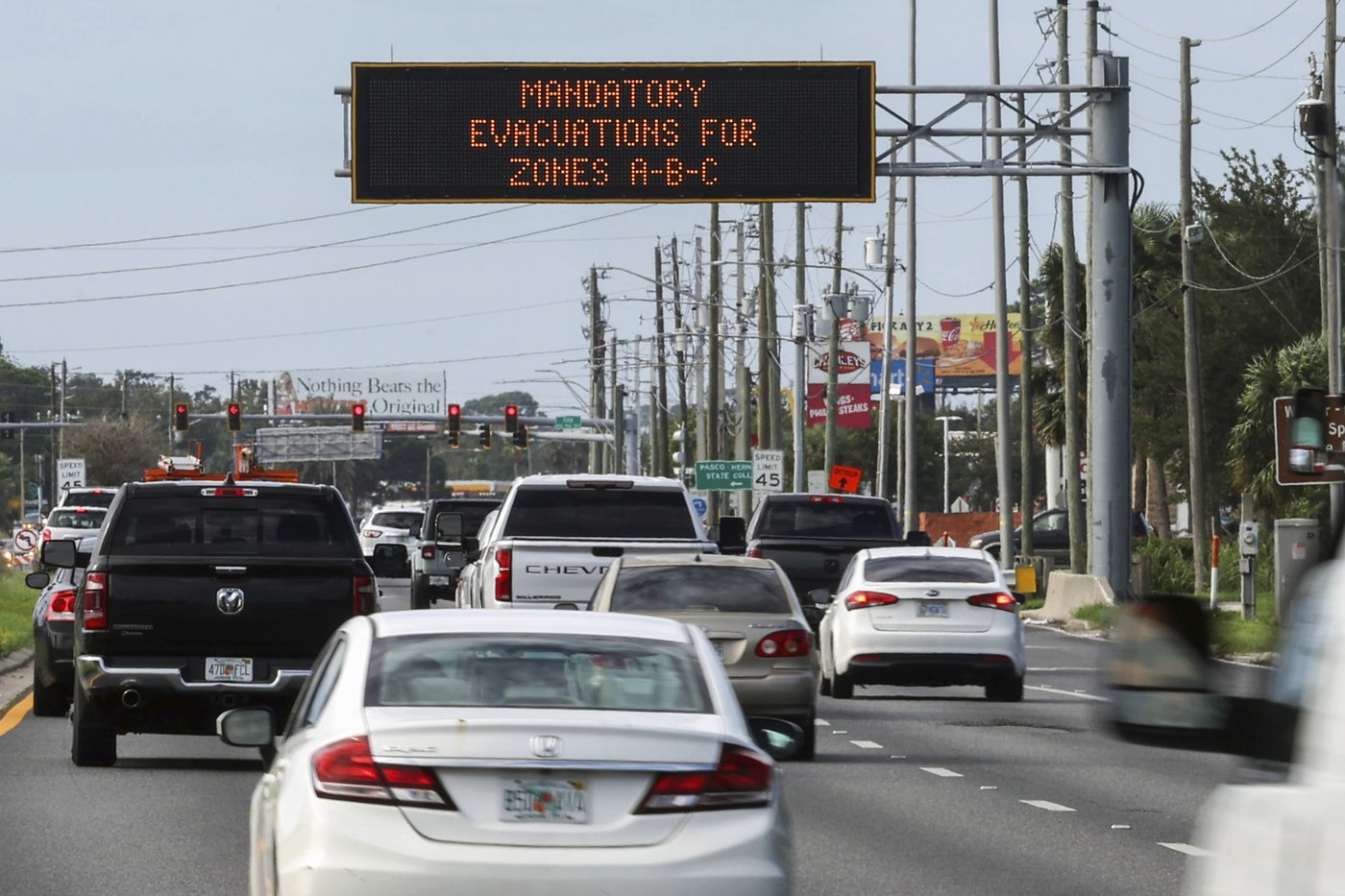 Hurricane Milton forces Bucs and Lightning to leave Florida early and other teams to alter games | iNFOnews.ca
