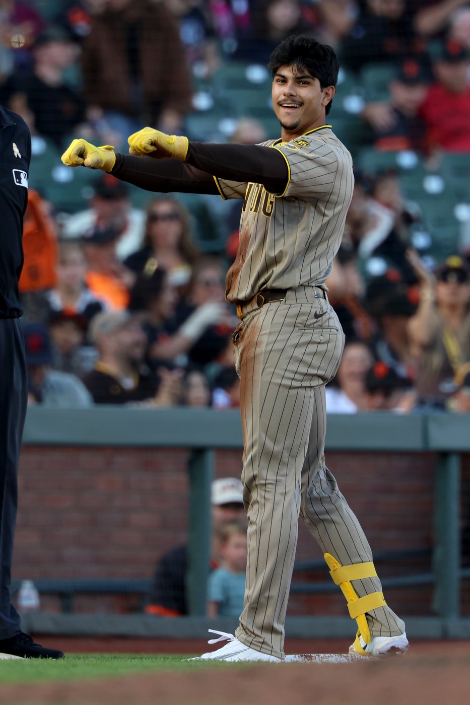 Machado homers as the Padres beat the Giants 6-4 for 7th straight victory | iNFOnews.ca Machado homers as the Padres beat the Giants 6-4 for 7th straight victory | iNFOnews.ca