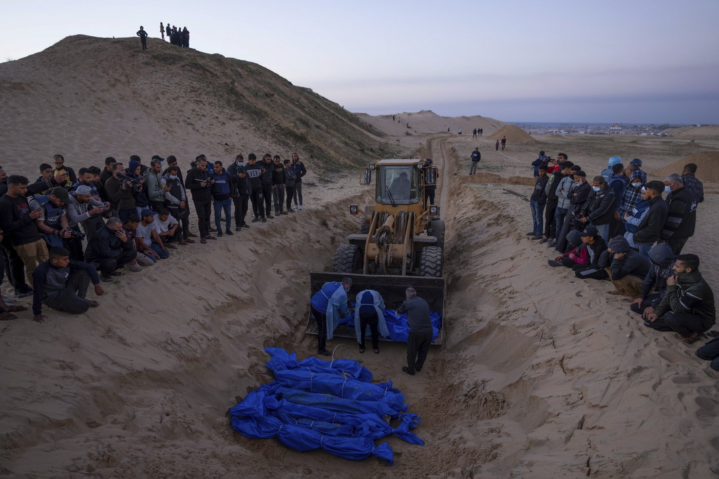 The Israel-Hamas war's devastating toll, by the numbers | iNFOnews.ca