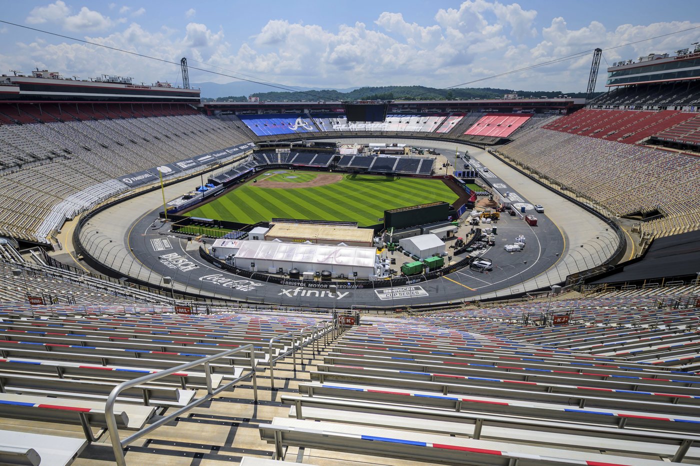 Bristol Motor Speedway game tops 85,000 in ticket sales, will break MLB attendance record | iNFOnews.ca