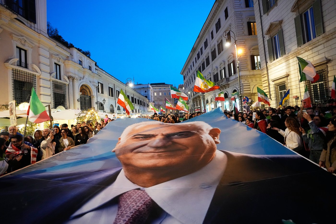 The top photos of the day by AP's photojournalists | iNFOnews.ca
