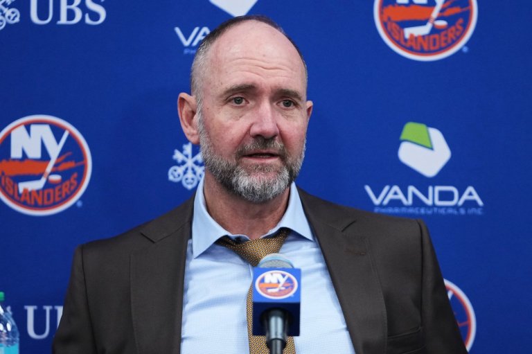 Islanders will get the full effect of Peter DeBoer in his first camp as their coach | iNFOnews.ca