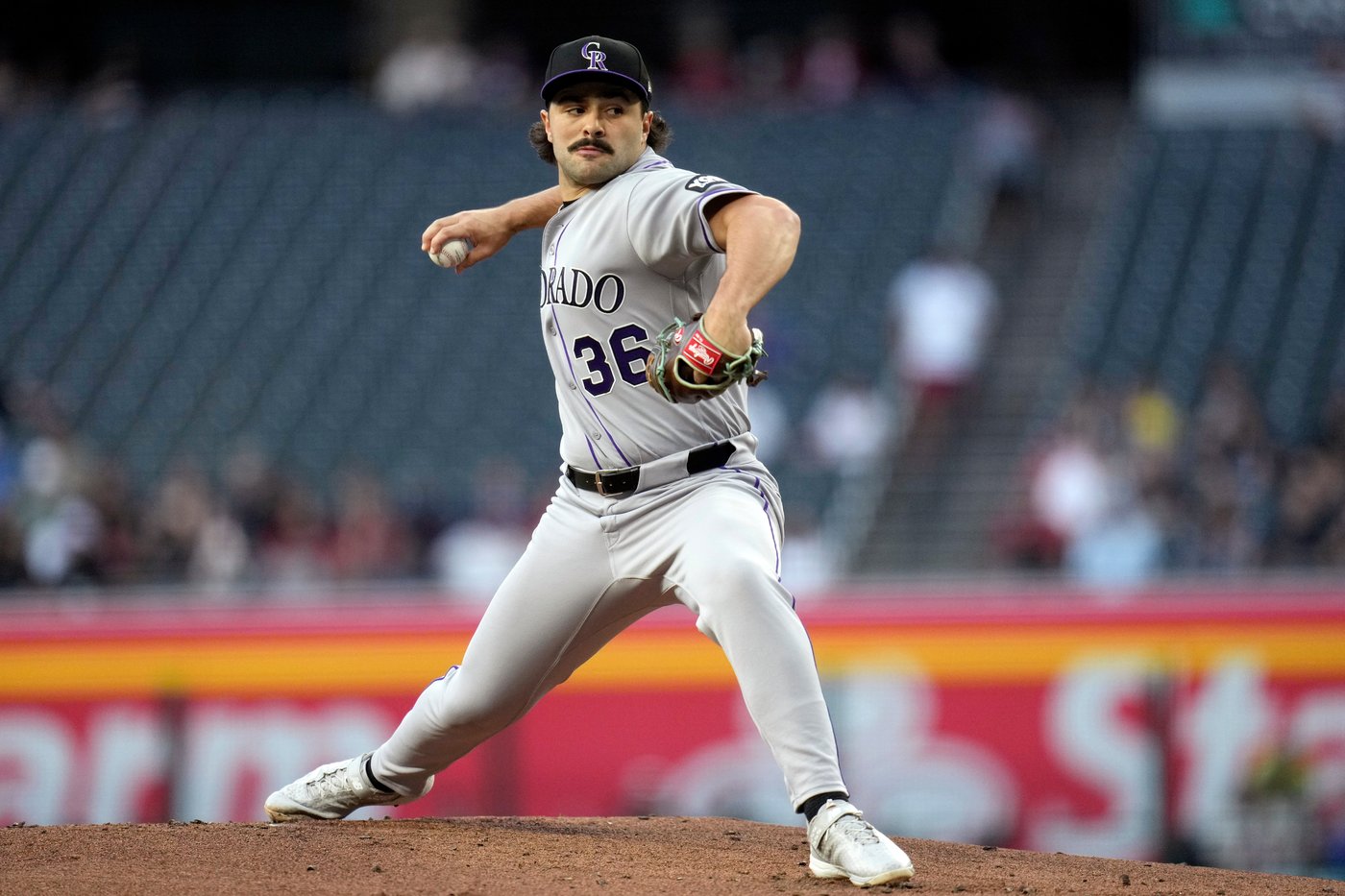 Corbin Carroll lines RBI single in 9th, Diamondbacks knock off Rockies 2-1 for 5th straight win | iNFOnews.ca