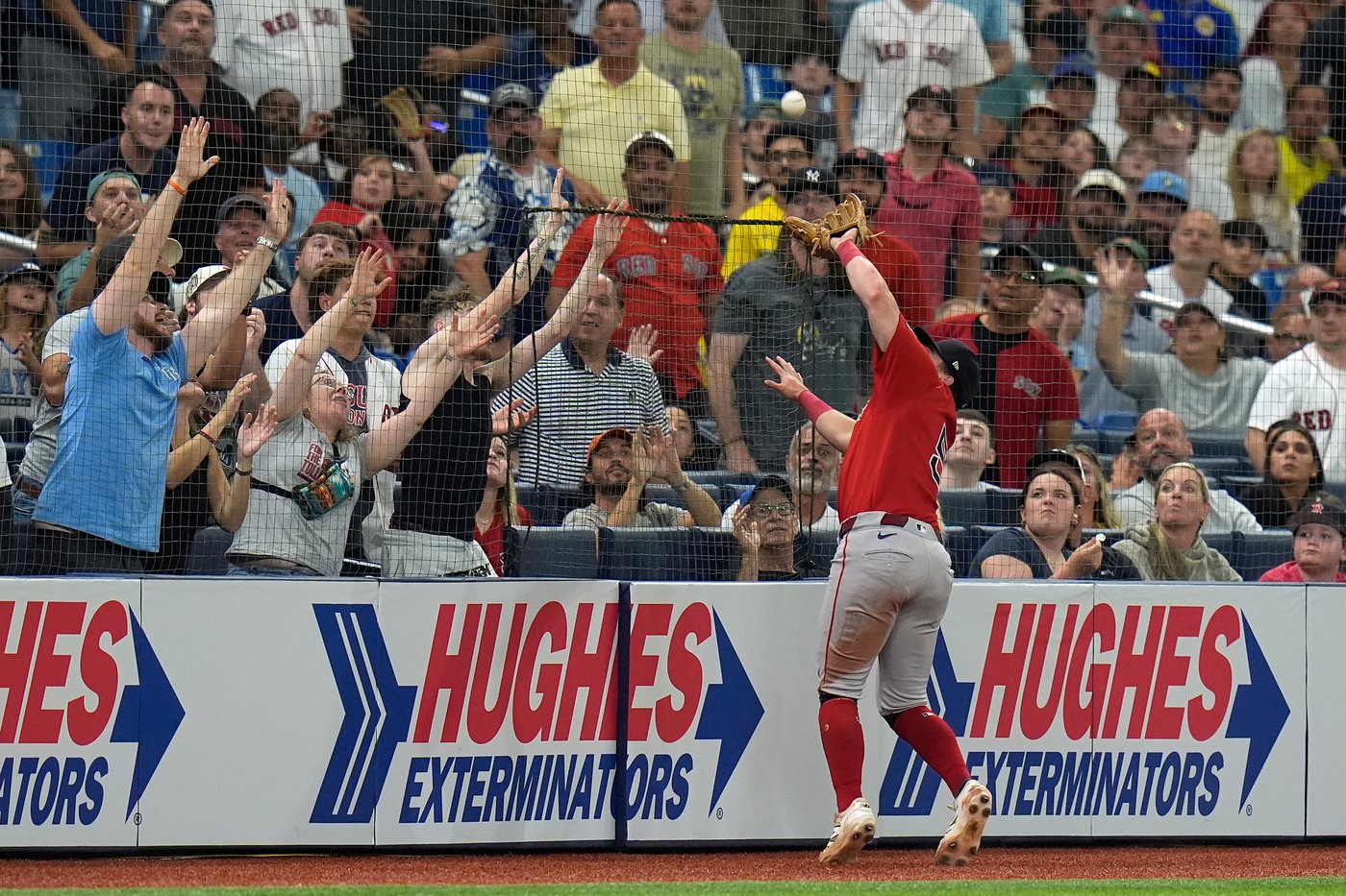 Red Sox beat Rays 4-2 to close in on playoff spot | iNFOnews.ca