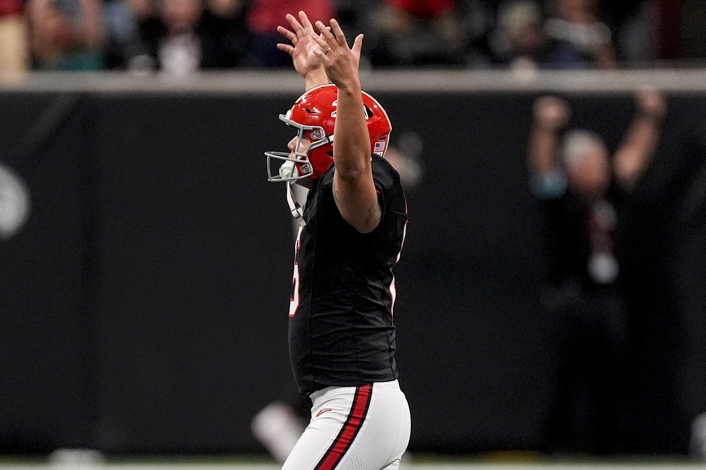 Younghoe Koo's 58-yard field goal with 2 seconds left gives Falcons 26-24 win over Saints | iNFOnews.ca