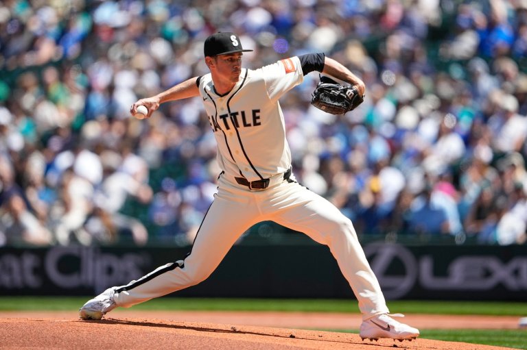 Hancock, Mariners blank Blue Jays 4-0; Garver hits two-run homer | iNFOnews.ca