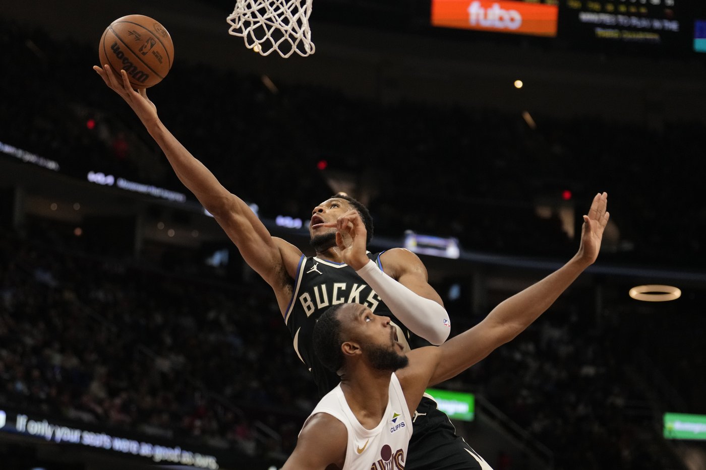 Antetokounmpo still out, Lillard set to return for Bucks against Bulls | iNFOnews.ca