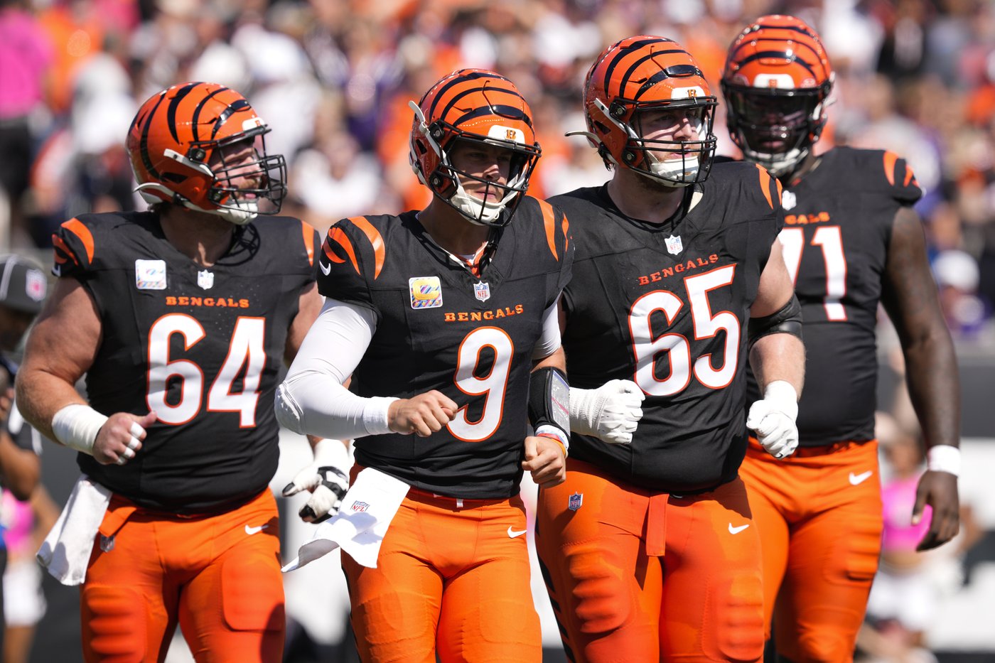 Bengals OT Amarius Mims carted off the field with a left leg injury | iNFOnews.ca