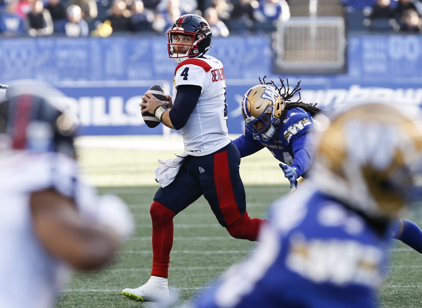 Quarterback Davis Alexander's health a key Grey Cup question for Montreal Alouettes | iNFOnews.ca Quarterback Davis Alexander's health a key Grey Cup question for Montreal Alouettes | iNFOnews.ca