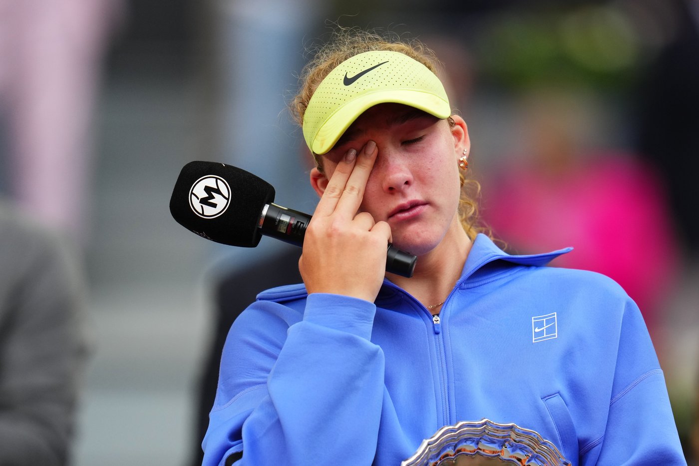 Kostyuk of Ukraine beats Russian opponent Andreeva to win Madrid Open title | iNFOnews.ca Kostyuk of Ukraine beats Russian opponent Andreeva to win Madrid Open title | iNFOnews.ca