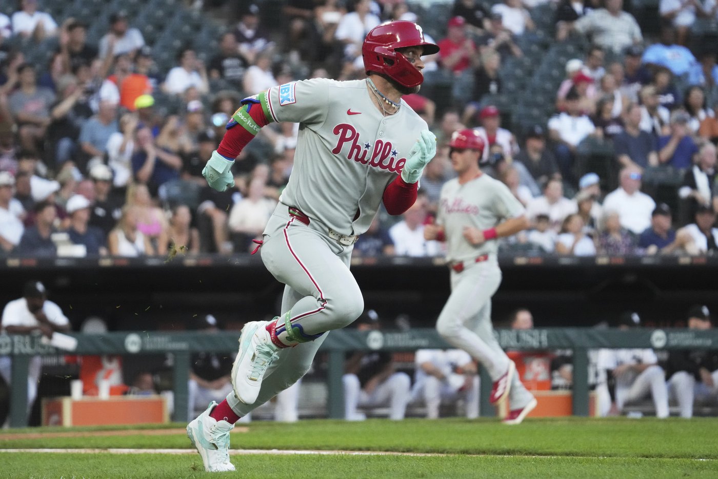 Baseball Commissioner Rob Manfred confronted by Bryce Harper during meeting, AP source says | iNFOnews.ca