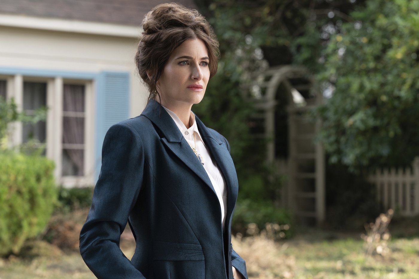 ‘Agatha All Along’ sets Kathryn Hahn’s beguiling witch on a new quest - with a catchy new song | iNFOnews.ca