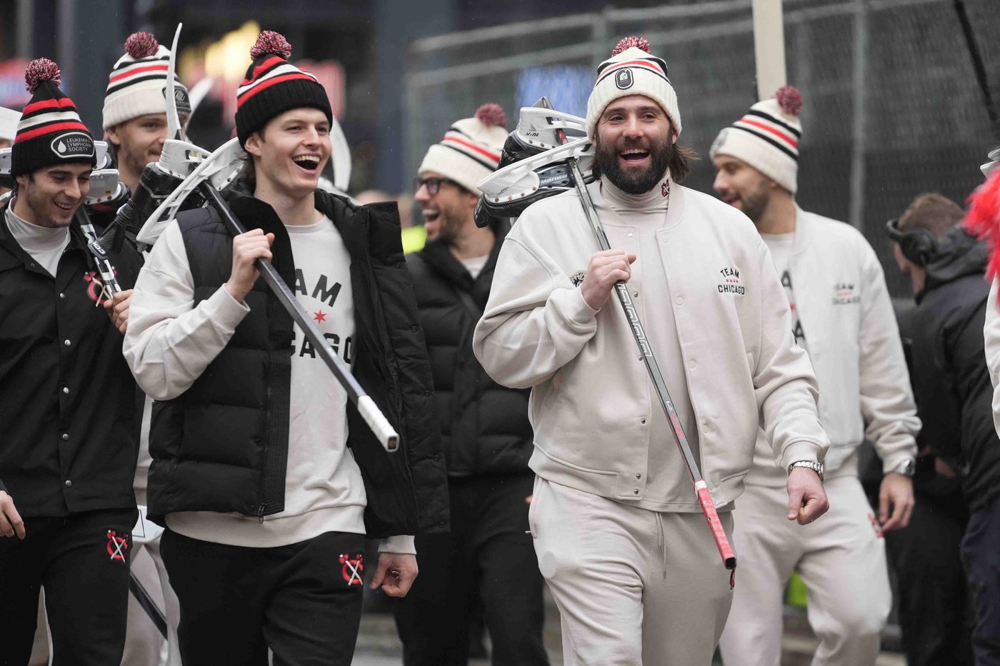 Bedard and the Blackhawks ride the L to Wrigley Field for Winter Classic | iNFOnews.ca Bedard and the Blackhawks ride the L to Wrigley Field for Winter Classic | iNFOnews.ca