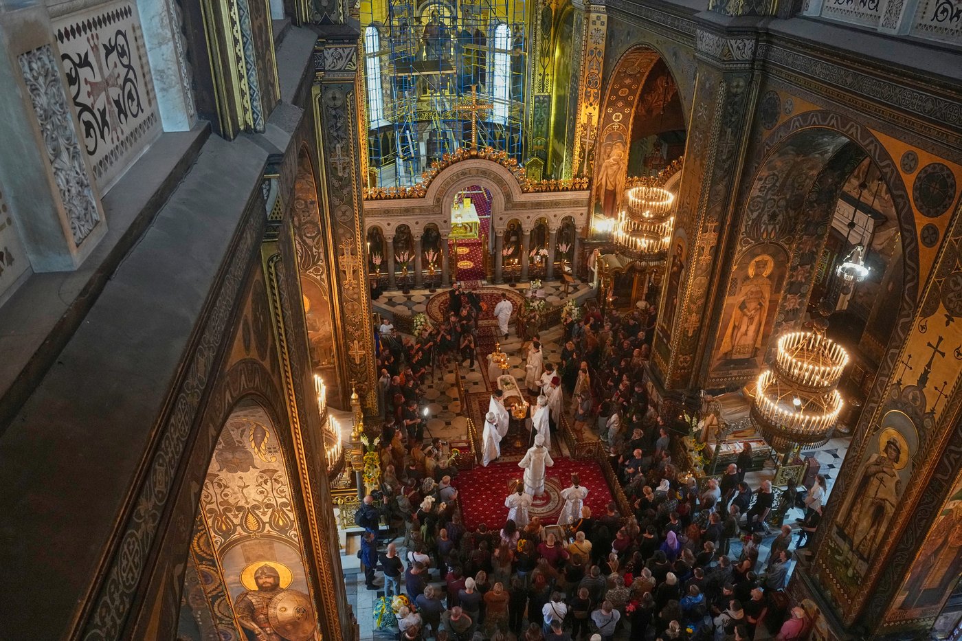 Ukraine honors its 'collector of souls' volunteer killed while recovering the war dead | iNFOnews.ca