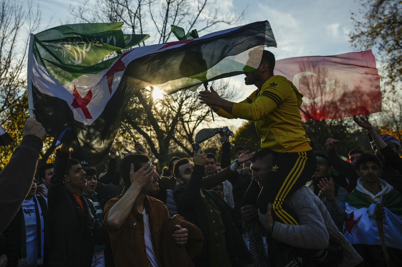 The warm Turkish welcome for refugees is ending and Syrians are worried | iNFOnews.ca