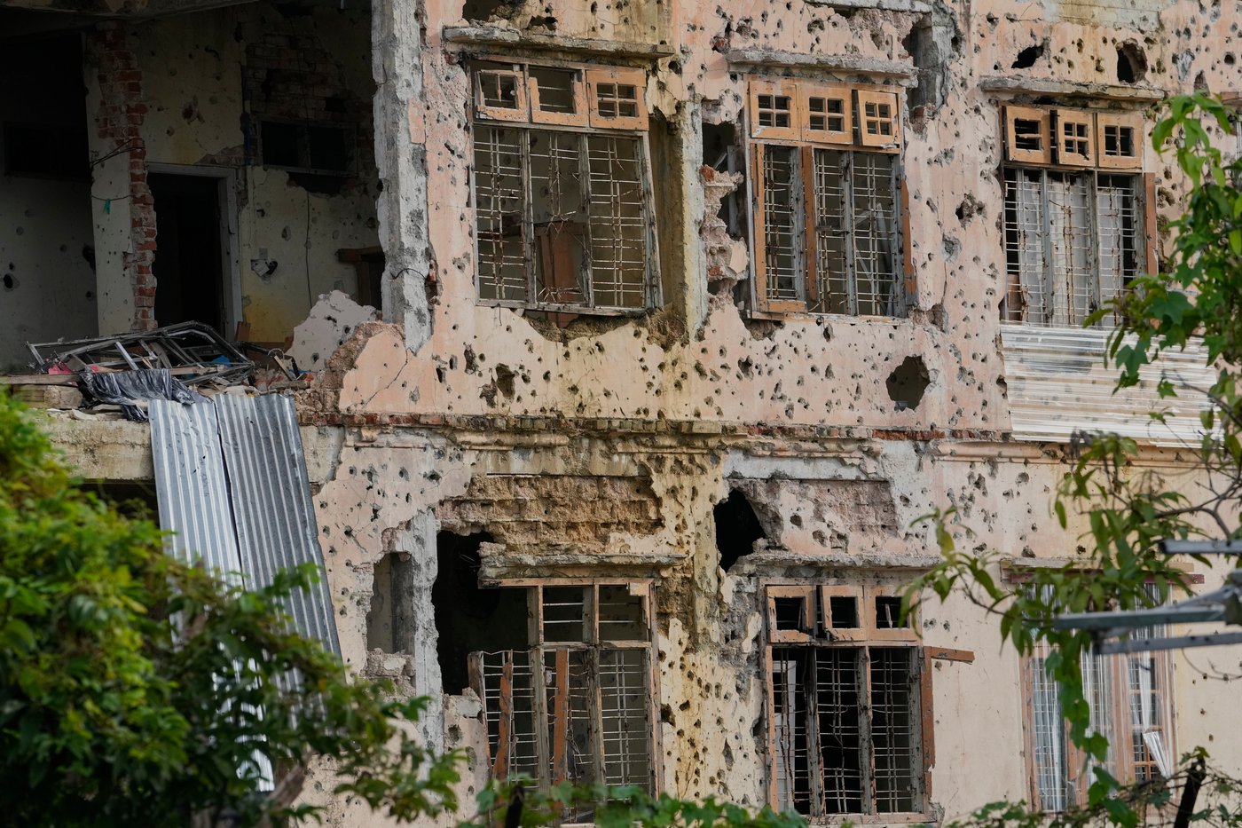 Photos show a town ravaged by civil war in Myanmar | iNFOnews.ca
