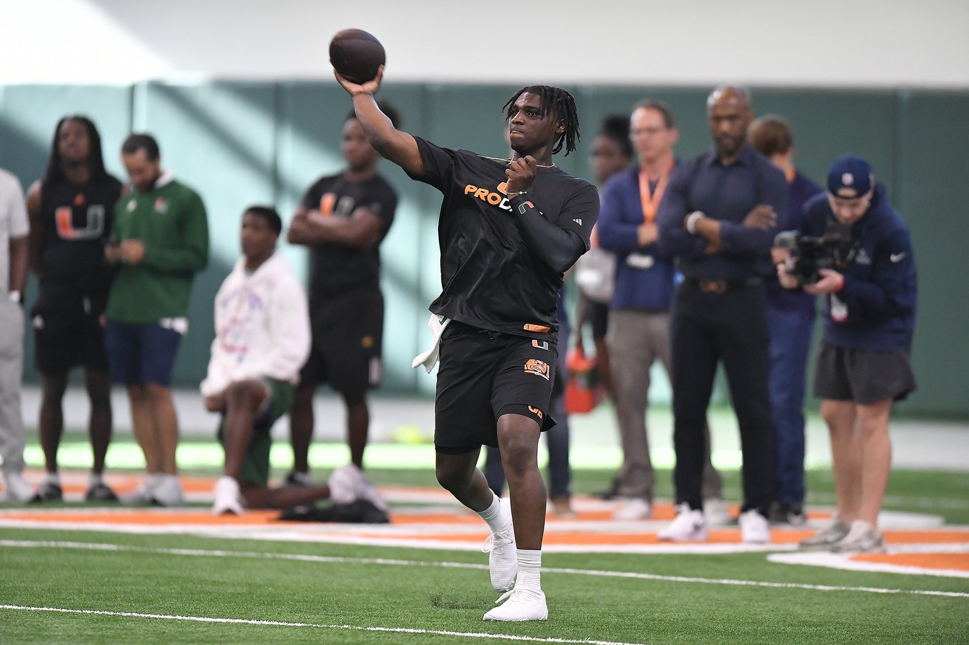 General manager says the Titans keeping and using the No. 1 overall pick to start the NFL draft | iNFOnews.ca