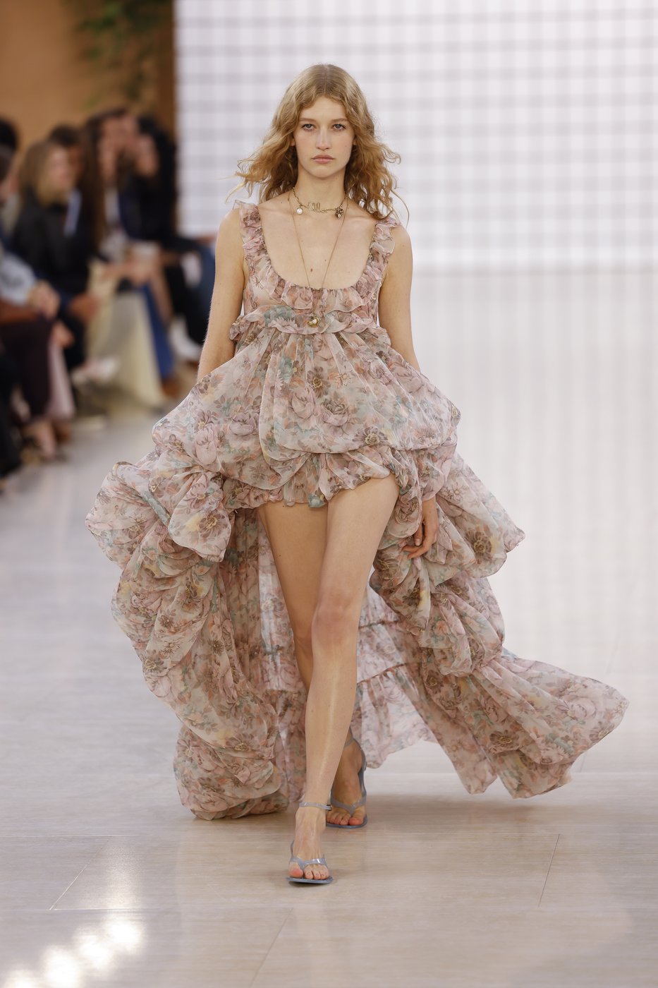 Kamali's sophomore show for Chloé in Paris dazzled with lightness | iNFOnews.ca