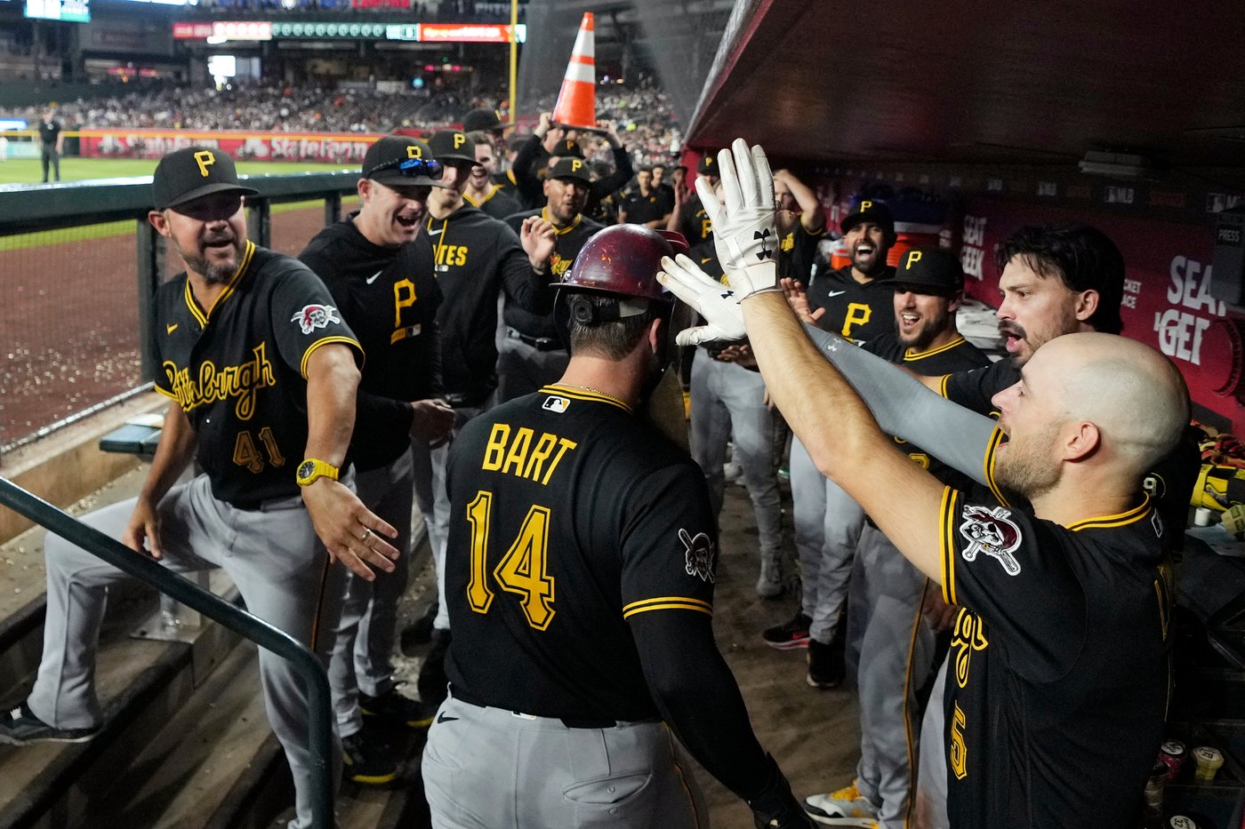 Lowe goes deep again, Keller solid as Pirates take series with 4-2 victory over Diamondbacks | iNFOnews.ca Lowe goes deep again, Keller solid as Pirates take series with 4-2 victory over Diamondbacks | iNFOnews.ca
