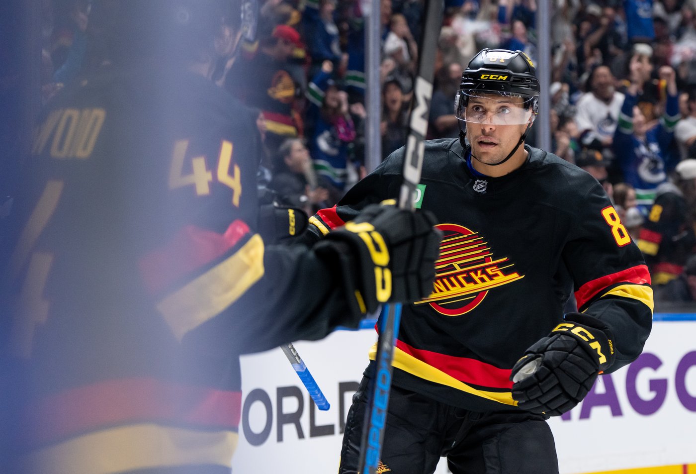 Maple Leafs acquire forward Dakota Joshua from Canucks for 2028 fourth-round pick | iNFOnews.ca Maple Leafs acquire forward Dakota Joshua from Canucks for 2028 fourth-round pick | iNFOnews.ca