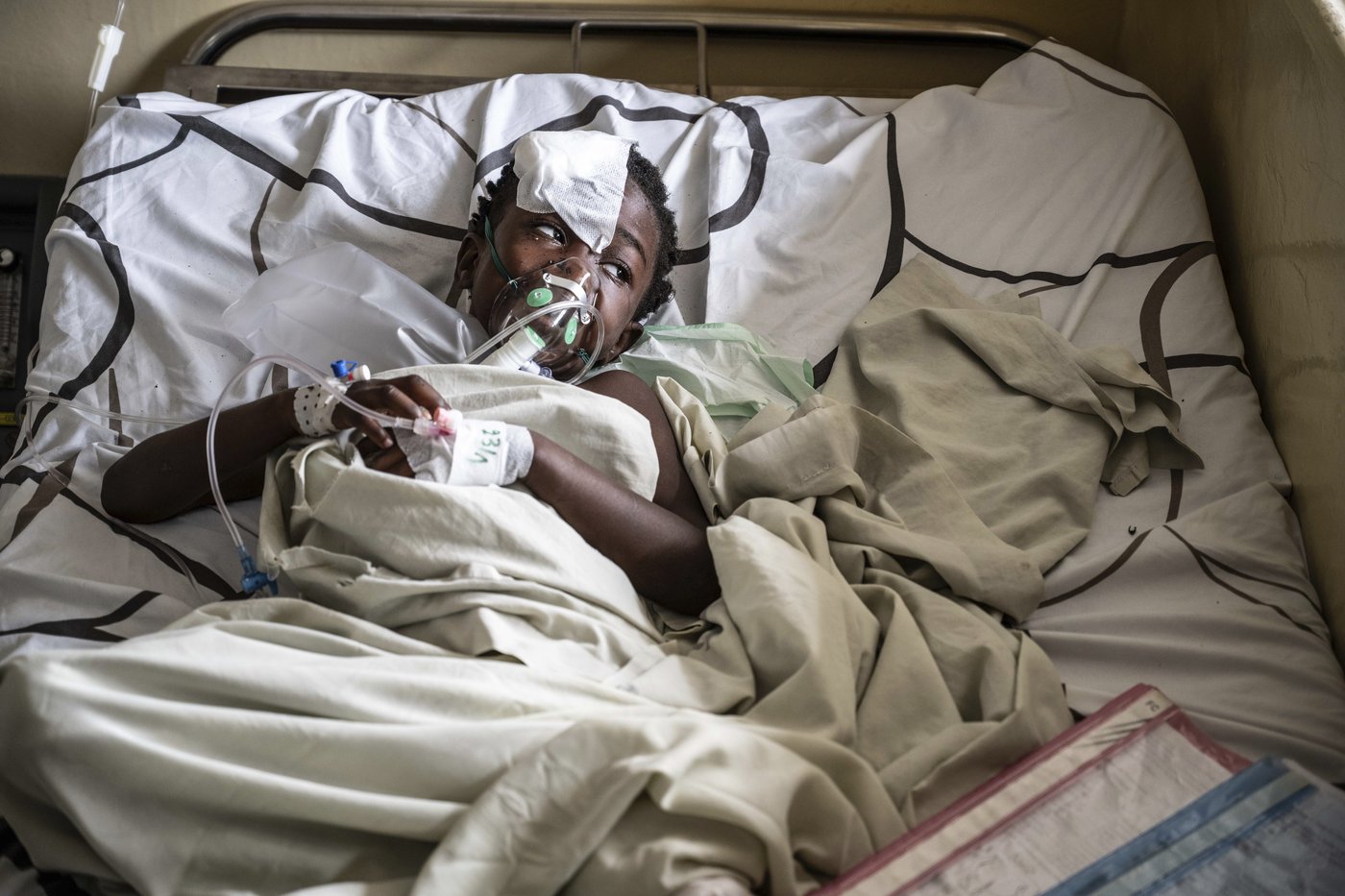 Panic spreads in eastern Congo's largest city as rebels battling the army close in around Goma | iNFOnews.ca