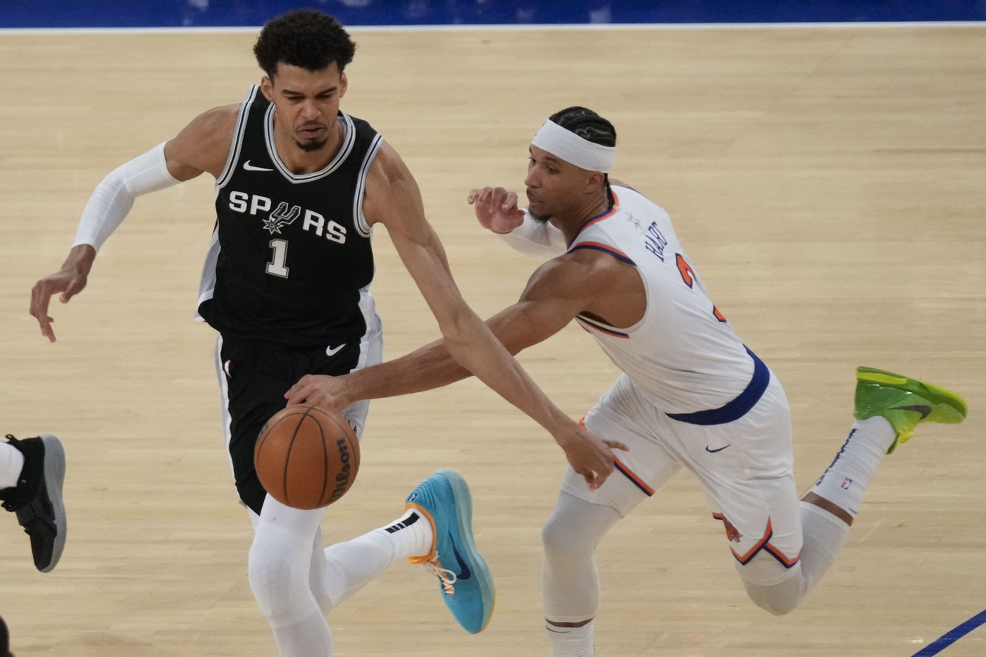 Victor Wembanyama scores 42 in a memorable Christmas debut but Spurs fall short against the Knicks | iNFOnews.ca Victor Wembanyama scores 42 in a memorable Christmas debut but Spurs fall short against the Knicks | iNFOnews.ca