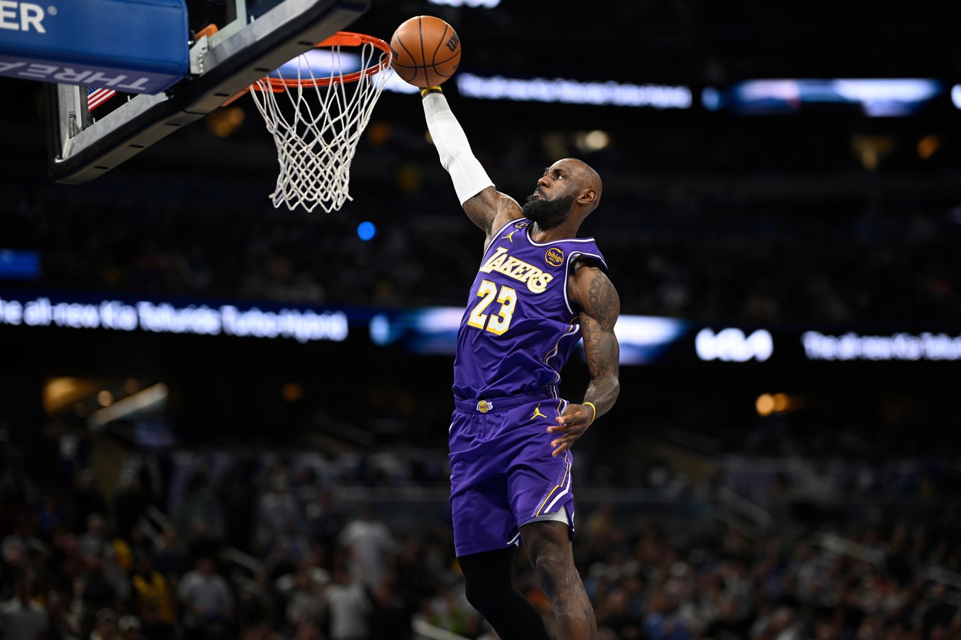 LeBron James breaks NBA mark for games played, Luke Kennard makes winning 3 in Lakers' win vs. Magic | iNFOnews.ca LeBron James breaks NBA mark for games played, Luke Kennard makes winning 3 in Lakers' win vs. Magic | iNFOnews.ca