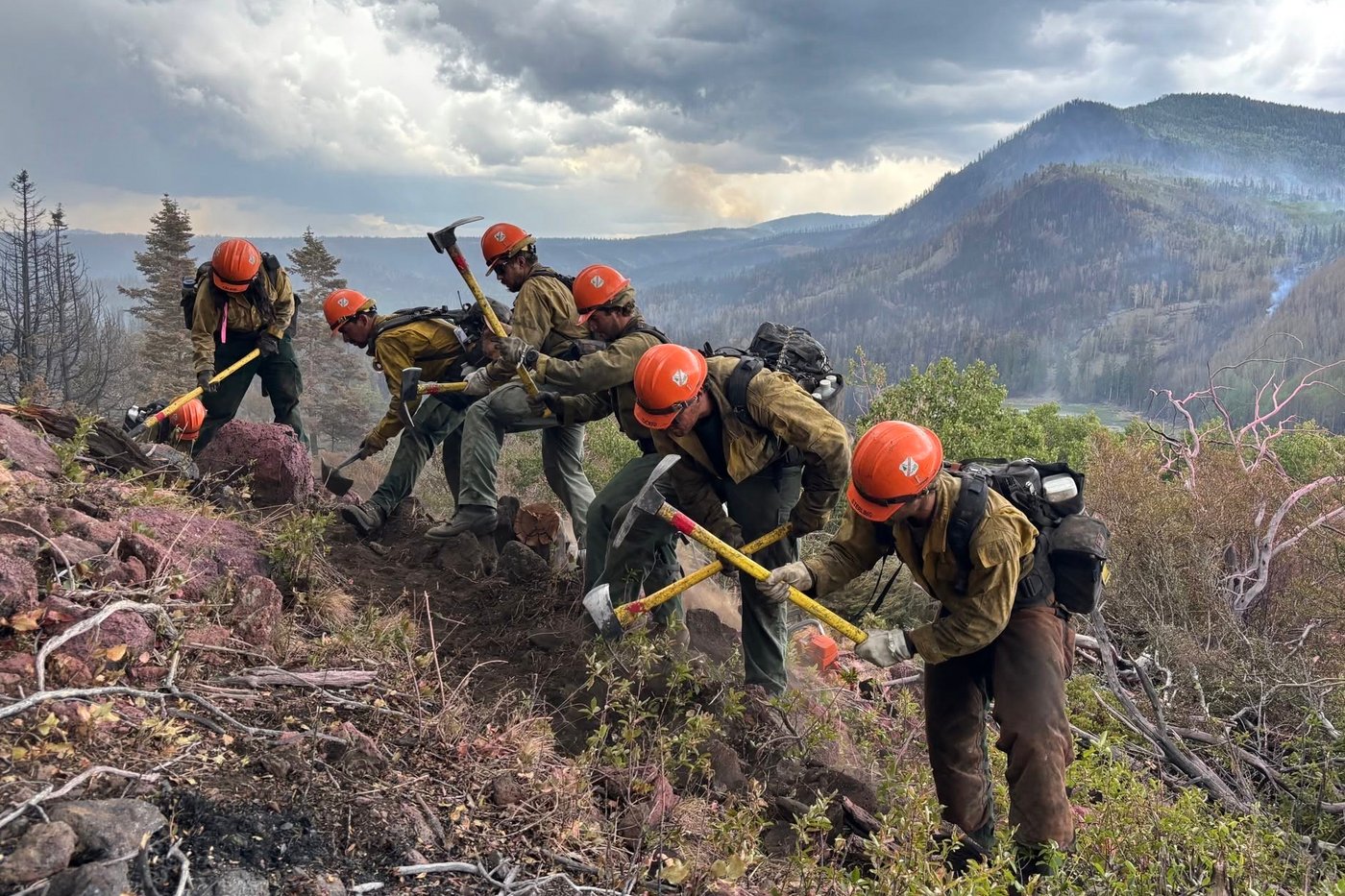 Utah governor restricts fireworks as largest US wildfire surges uncontained | iNFOnews.ca
