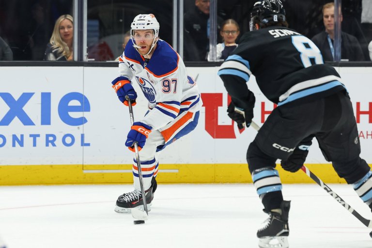 McDavid scores twice to give him 401 career goals and 1,200 points as Oilers top Mammoth 5-2 | iNFOnews.ca