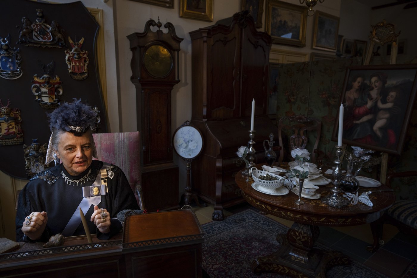 Charles Dickens' characters come alive in a Dutch town enamored with the English author | iNFOnews.ca