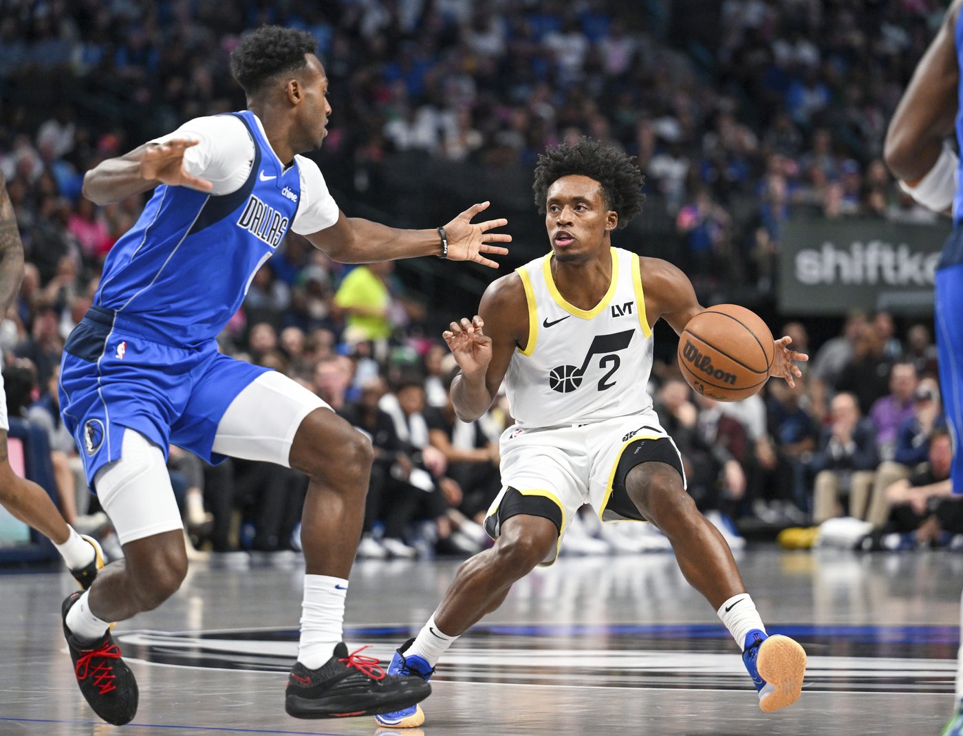 Kyrie Irving scores 23 points to lead Mavericks past Jazz 110-102 | iNFOnews.ca Kyrie Irving scores 23 points to lead Mavericks past Jazz 110-102 | iNFOnews.ca