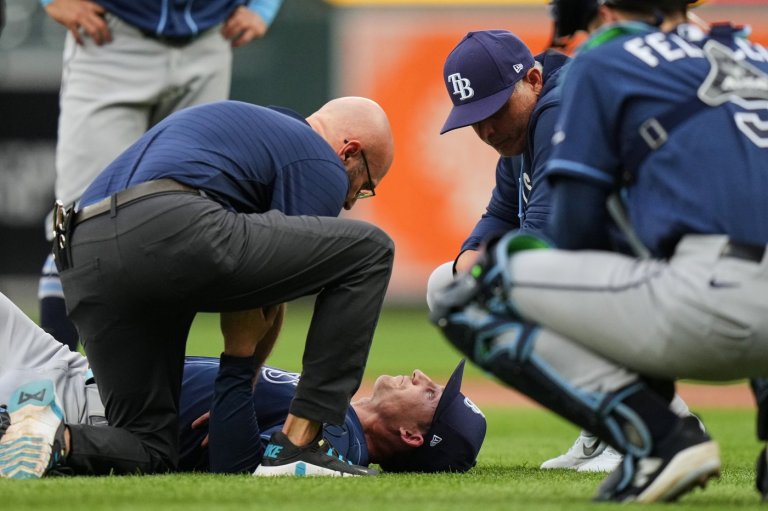 Rays pitcher Griffin Jax leaves start vs. Orioles a few batters after a liner hits him in his back | iNFOnews.ca