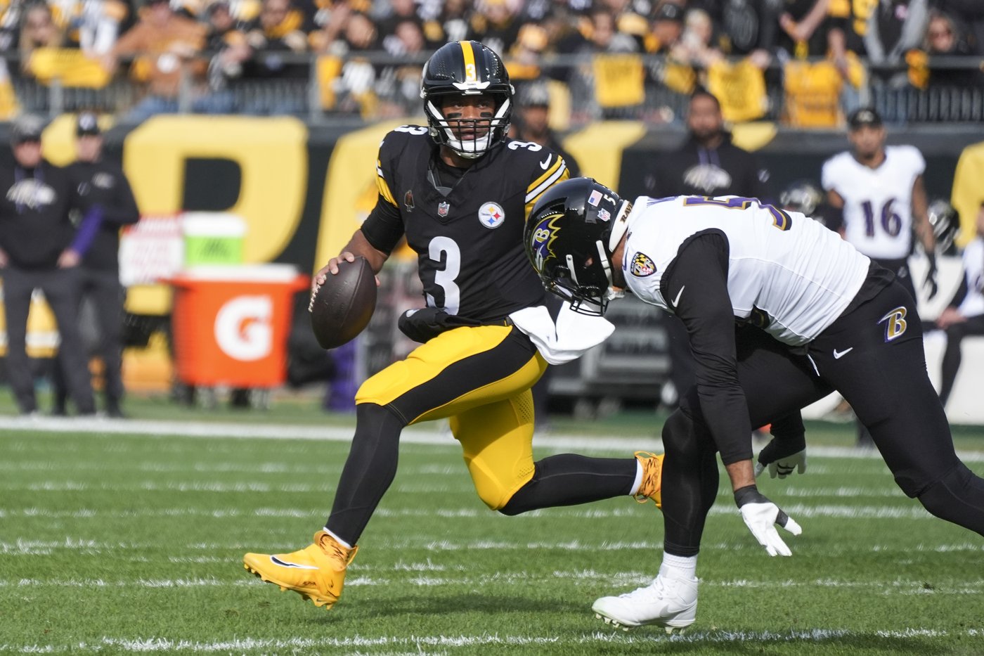 First-place Steelers visit rival Browns on Thursday night with teams at opposite ends of AFC North | iNFOnews.ca