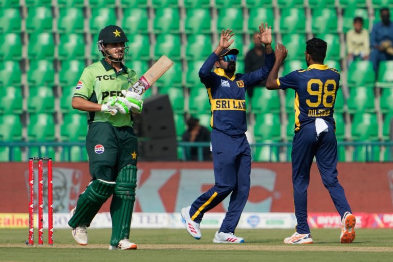 Unwell Shadab misses tri-series final as Pakistan wins toss and elects to field against Sri Lanka | iNFOnews.ca