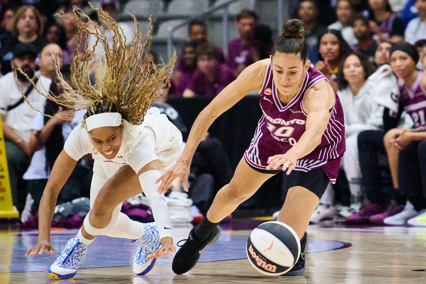 Gray has 26 points, Angel Reese records double-double as Dream defeats Tempo 102-77 | iNFOnews.ca Gray has 26 points, Angel Reese records double-double as Dream defeats Tempo 102-77 | iNFOnews.ca