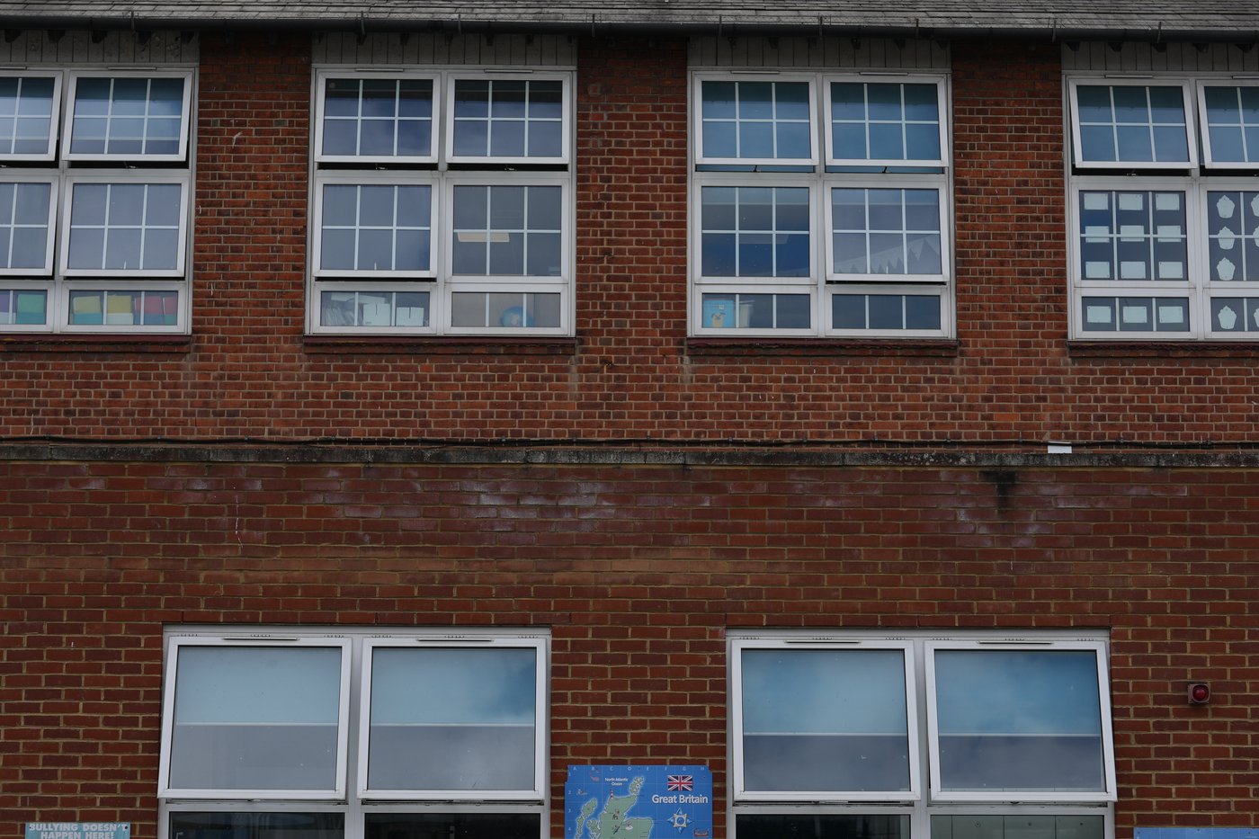 With poor ventilation and children packed in, UK's outdated schoolhouses swelter in the heat | iNFOnews.ca With poor ventilation and children packed in, UK's outdated schoolhouses swelter in the heat | iNFOnews.ca