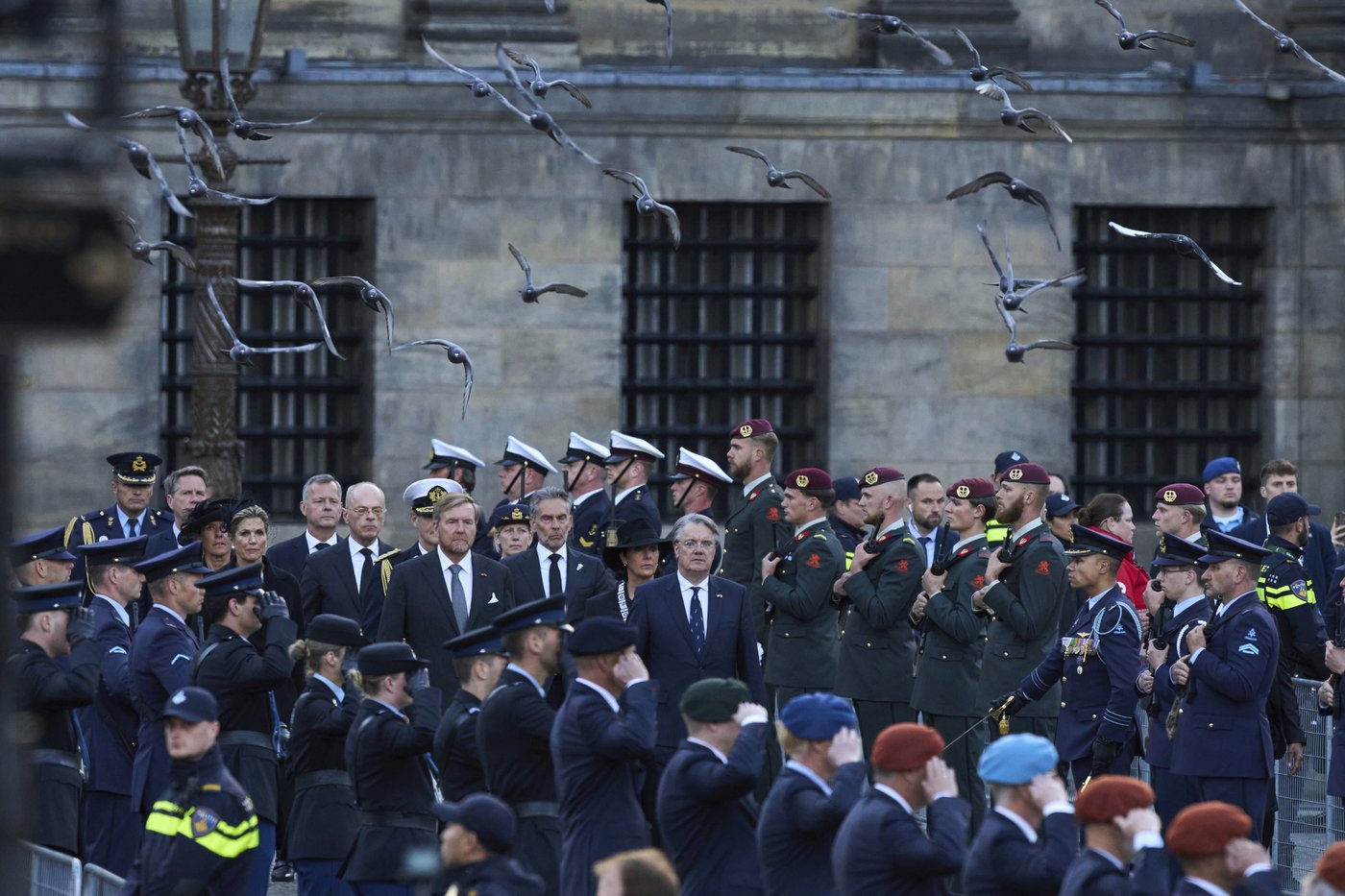 80 years after liberation from the Nazis, the Dutch commemorate the victims of war | iNFOnews.ca 80 years after liberation from the Nazis, the Dutch commemorate the victims of war | iNFOnews.ca