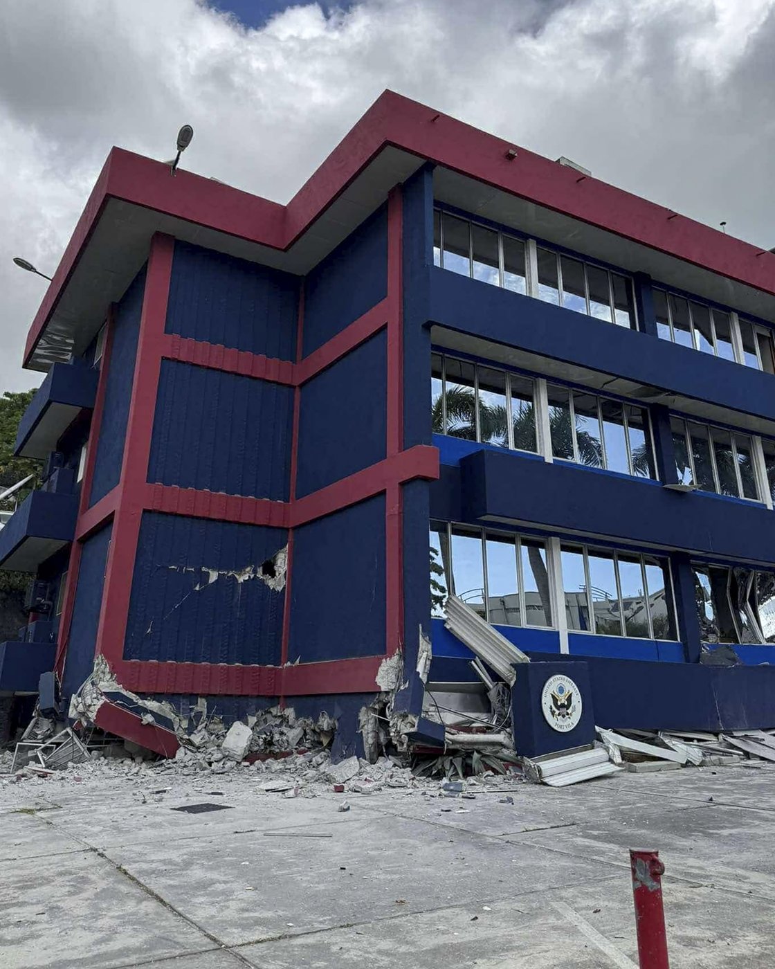 14 dead and hundreds injured in magnitude 7.3 quake in Vanuatu. Some people are trapped in rubble | iNFOnews.ca