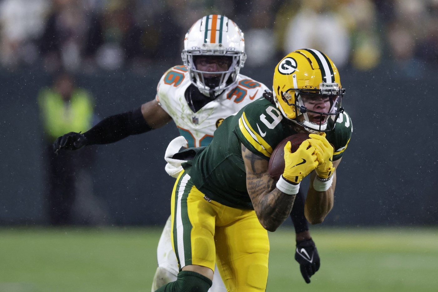 Love connects with Reed on 2 TDs as Packers use fast start to beat Dolphins 30-17 | iNFOnews.ca Love connects with Reed on 2 TDs as Packers use fast start to beat Dolphins 30-17 | iNFOnews.ca