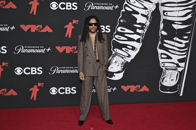 Lenny Kravitz to star in NBC's 'Sunday Night Basketball' opening | iNFOnews.ca