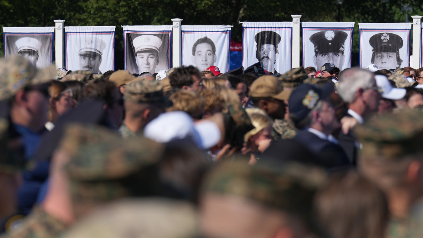 Trump honors 9/11 victims at the Ellipse, pledging to 'never forget' | iNFOnews.ca
