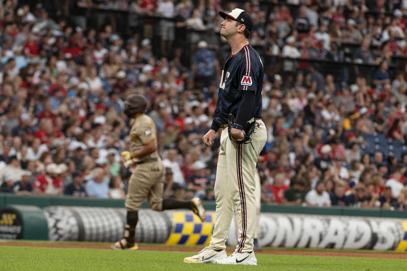 Padres storm back from 3-run deficit to beat the Guardians 7-5, win 6th straight | iNFOnews.ca
